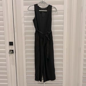 Banana republic petite black jumpsuit in excellent condition
